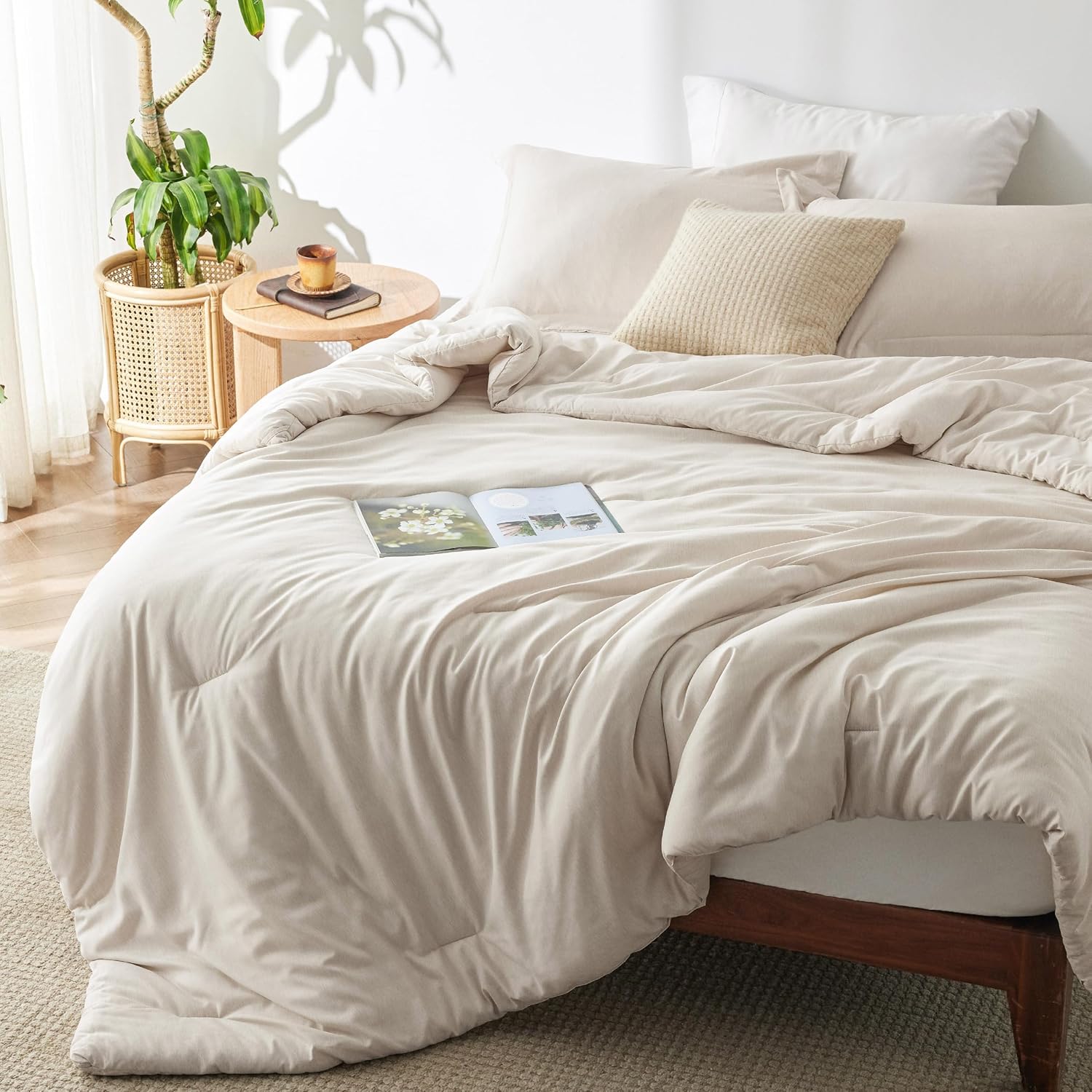 Bedsure King Size Comforter Set, 36% off at Amazon